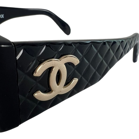 Chanel CC Logo Quilted Frame Sunglasses - Picture 4 of 8